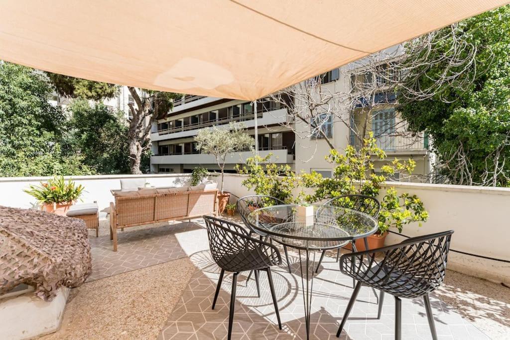 Amazing 3Bdr Apt With Unique Roof Garden In Plaka Athen Exterior foto